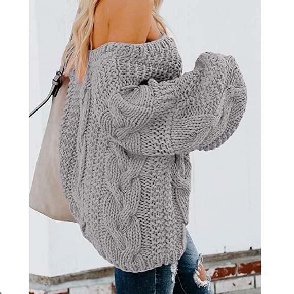 Beautiful woman sexy off shoulder loose sweater - Picture 4 of 5